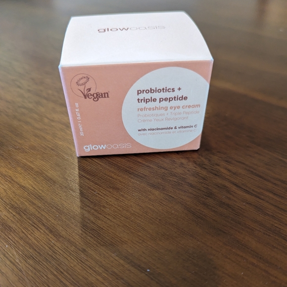 Glowoasis probiotics and triple peptide eye cream - Picture 2 of 4